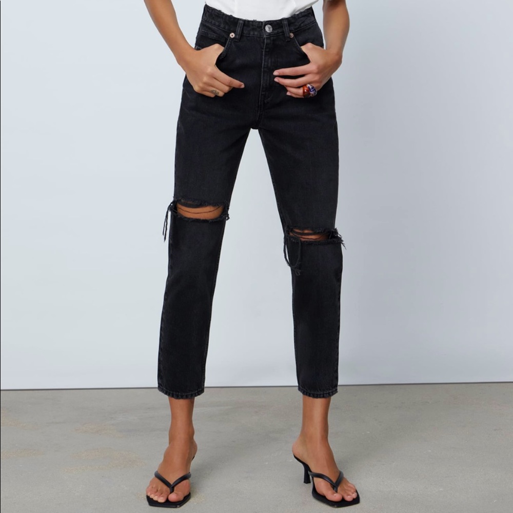 NWT Zara Ripped Mom Fit Jean Black